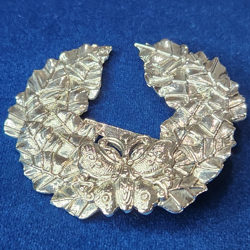Sylvia Dahl Neiman Marcus Vintage 90s Butterfly Wreath Silver Scarf Clip